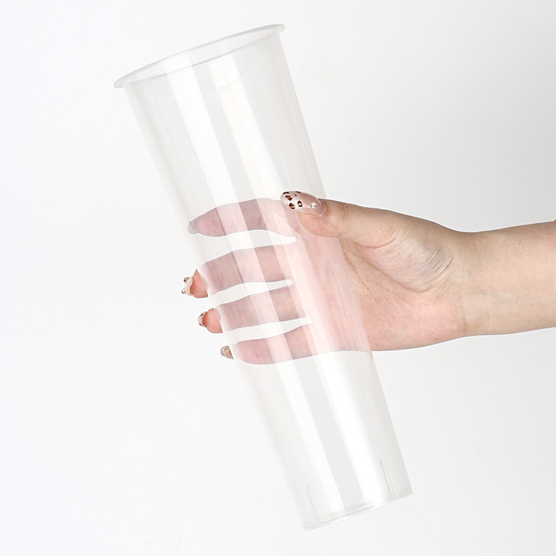 Extra Large Plastic Cups - Party Use Styled.jpg